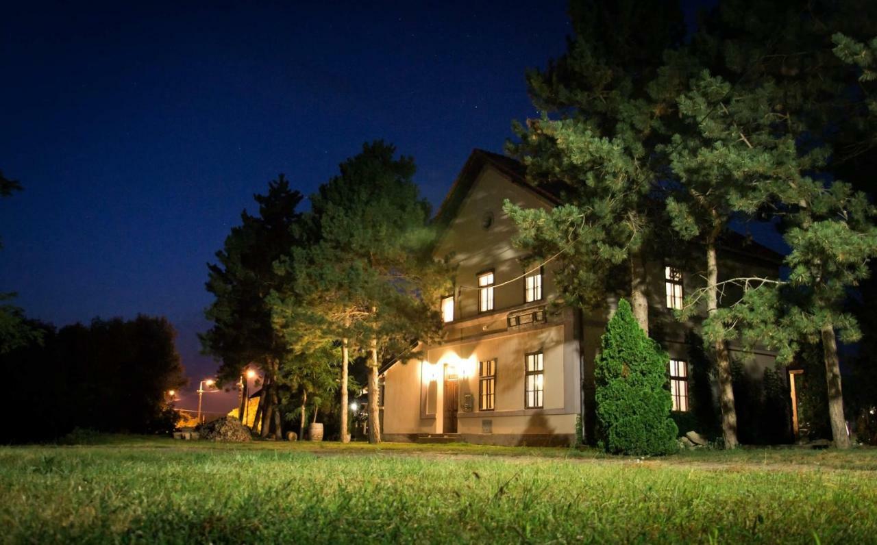 Locomotiv Vendeghaz Hercegszanto Exterior photo